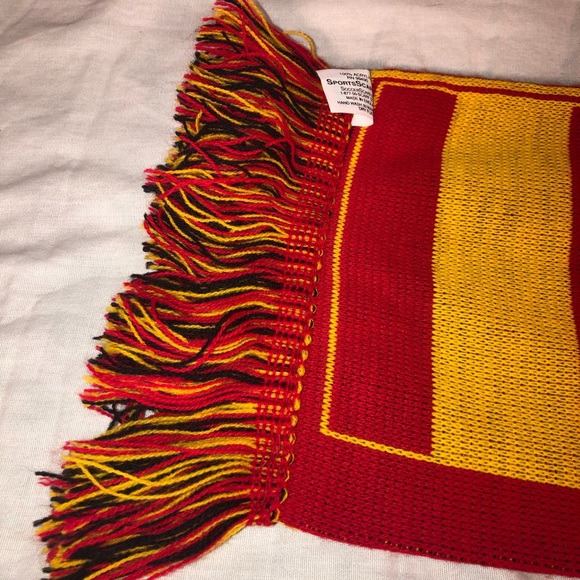 Spain “ESPANA” Scarf - Picture 4 of 11